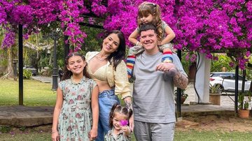 Thaís Vasconcellos, Ferrugem e filhas surgem em foto linda - Reprodução/Instagram