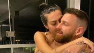 Cleo e Leandro D'lucca fazem fotos românticas em Lua de Mel - Reprodução/Instagram