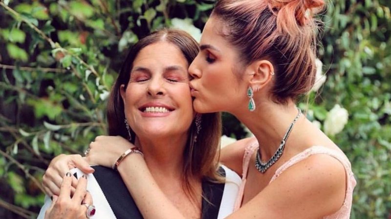 Julia Faria presta homenagem de aniversário para sua mãe - Reprodução/Instagram