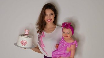 Júlia Pereira inova na celebração do mêsversário da filha - Reprodução