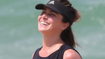 Giovanna Antonelli treina na praia e rouba a cena com corpão - Agnews