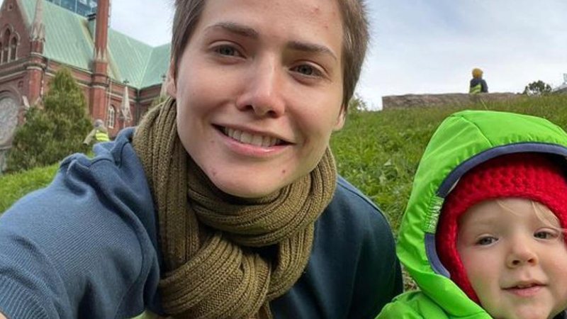Leticia Colin exibe look de Uri durante viagem para Portugal - Reprodução/Instagram