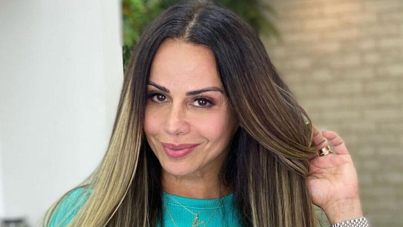 Viviane Araújo impressiona com look para sambar - Reprodução/Instagram