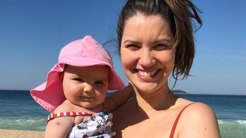 Nathalia Dill mostra travessura da filha, Eva, na praia - Reprodução/Instagram