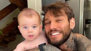 Lucas Lucco encanta ao mostrar sorrisinho do filho Luca, de apenas 6 meses - Reprodução/Instagram