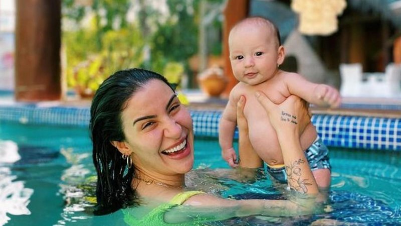 Bianca Andrade curte banho de piscina na companhia do filho - Reprodução/Instagram