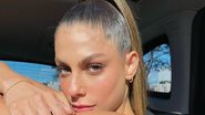 Mari Gonzalez se refresca em cachoeira de biquíni fio dental - Reprodução/Instagram