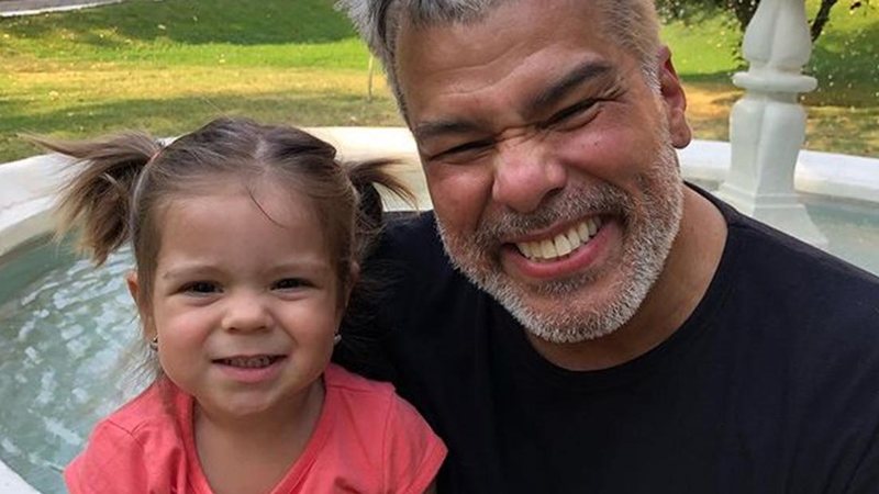 Mauricio Mattar celebra dois anos da filha, Ilha - Reprodução/Instagram