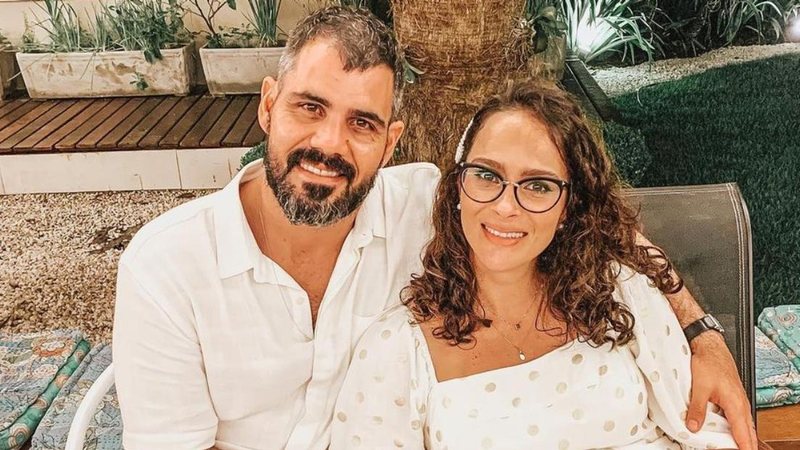 Letícia Cazarré se derrete ao ver Juliano Cazarré com filhos - Reprodução/Instagram