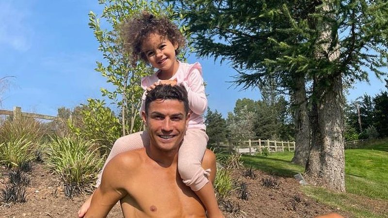 Cristiano Ronaldo celebra aniversário da filha, Alana - Reprodução/Instagram
