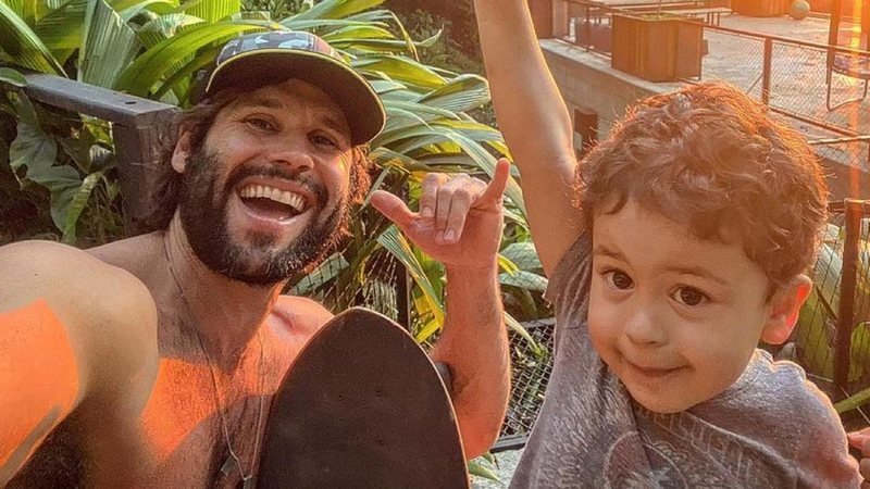 Dudu Azevedo mostra registro na piscina com o filho - Reprodução/Instagram