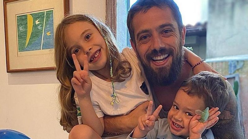 Rafael Cardoso celebra aniversário coladinho com sua família - Reprodução/Instagram