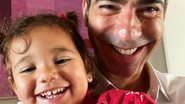 Cesar Tralli se diverte com filha Manuella: 'Amor infinito' - Reprodução/Instagram