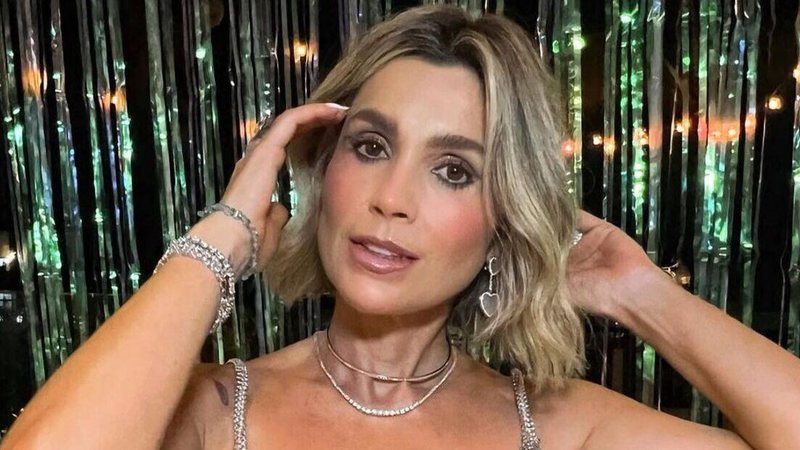 Flávia Alessandra impressiona com look de Ano Novo arrasador - Reprodução/Instagram