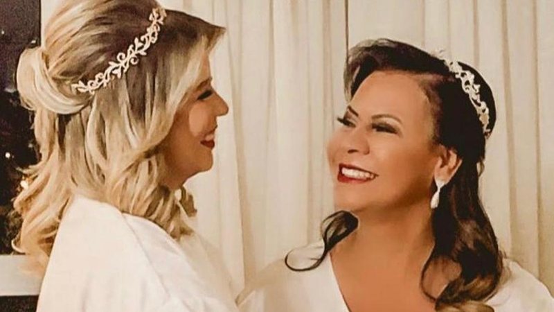 Mãe de Marília Mendonça pede respeito após clique em família - Reprodução/Instagram