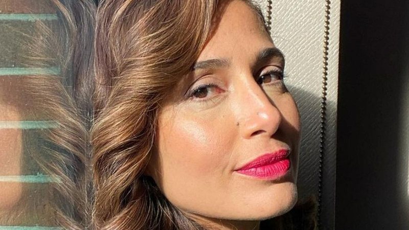 Camila Pitanga esbanja beleza em cliques descontraídos - Reprodução/Instagram