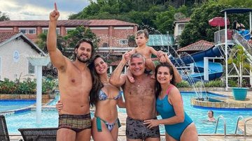 Kamilla Salgado surge coladinha com a família durante viagem - Reprodução/Instagram