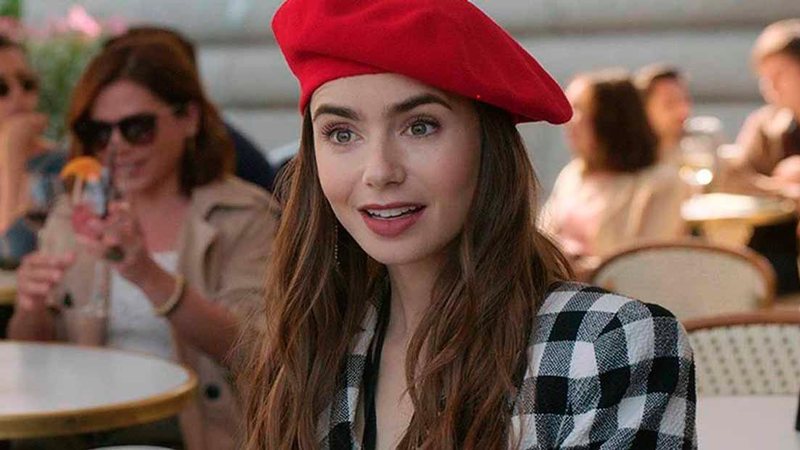 Protagonista de 'Emily em Paris' comemora renovação da série - Divulgação/Netflix