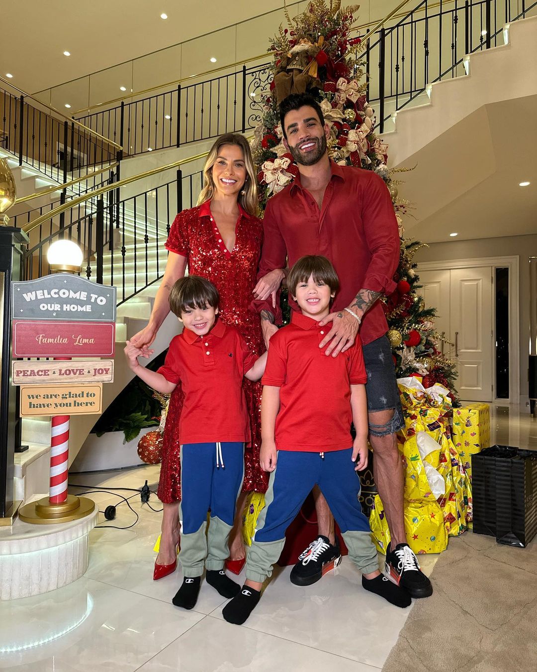 Andressa Suita, Gusttavo Lima e os filhos - Foto: Reprodução / Instagram