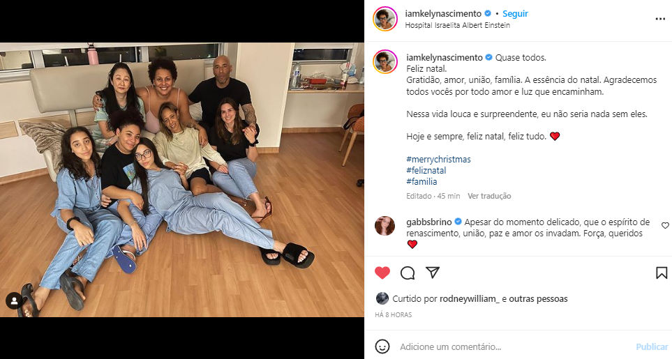 Família de Pelé se reúne no hospital no Natal