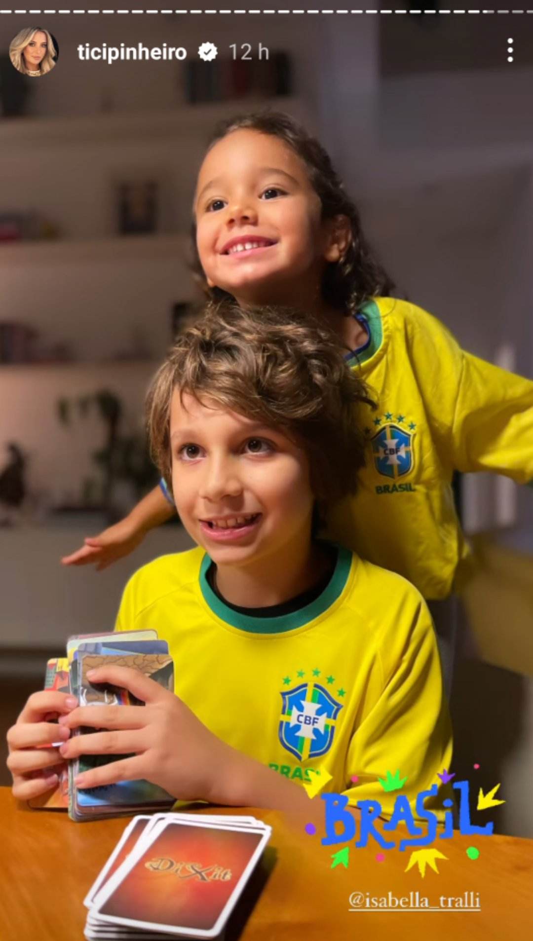 Ticiane Pinheiro sobrinho e filha