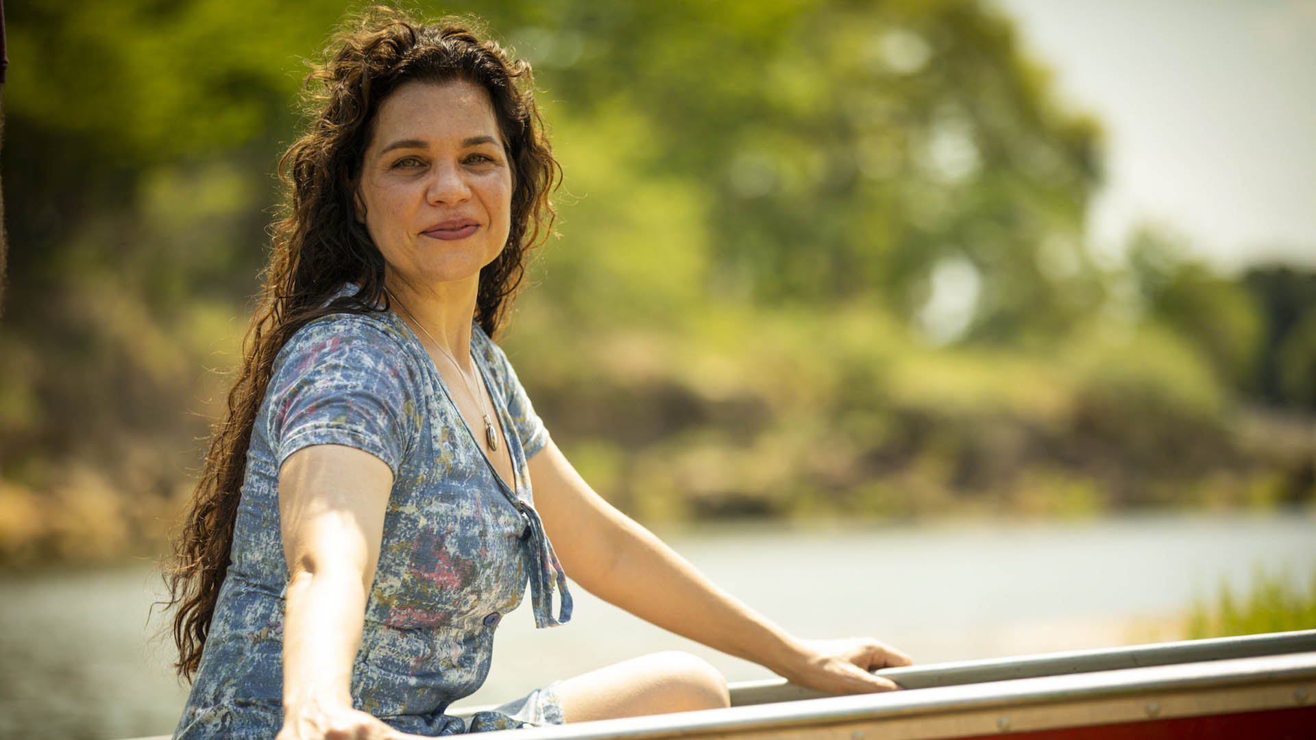 Maria Bruaca (Isabel Teixeira) na novela Pantanal - Foto: Globo / João Miguel Junior