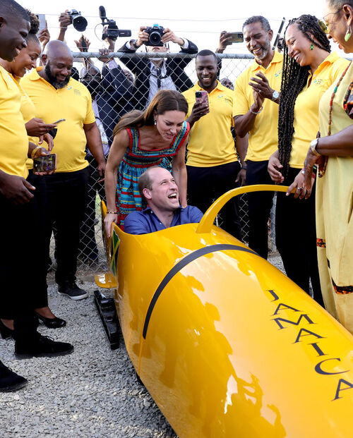 O Príncipe William e Kate Middleton se divertiram com a equipe olímpica de bobsled da Jamaica