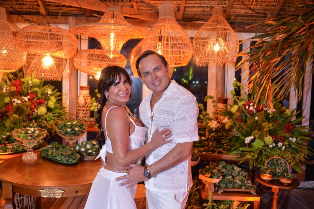 Gretchen e Esdras de Souza renovam os votos de casamento