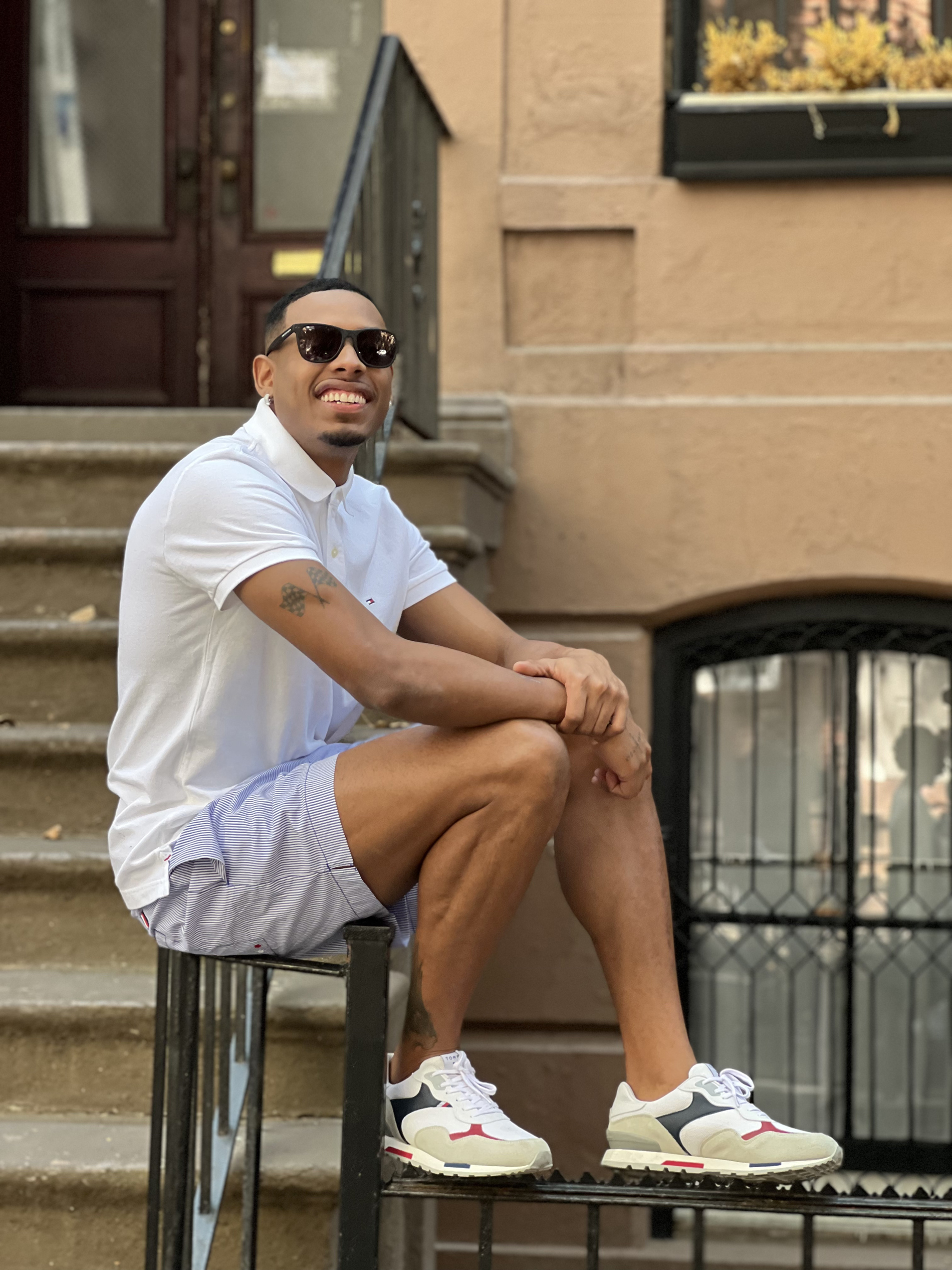 Ex-BBB e atleta Paulo André realiza sonho ao visitar NY
