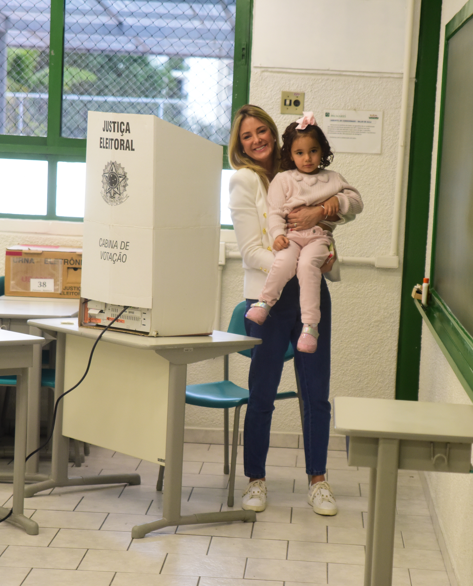 Famosos vão votar nas eleições de 2022