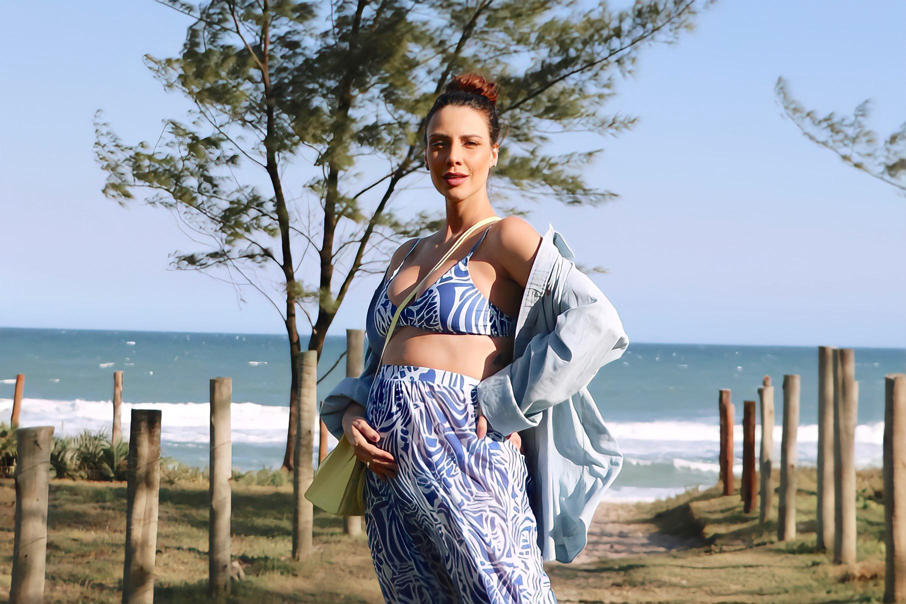Camila Rodrigues conta sobre sua gravidez na Revista CARAS