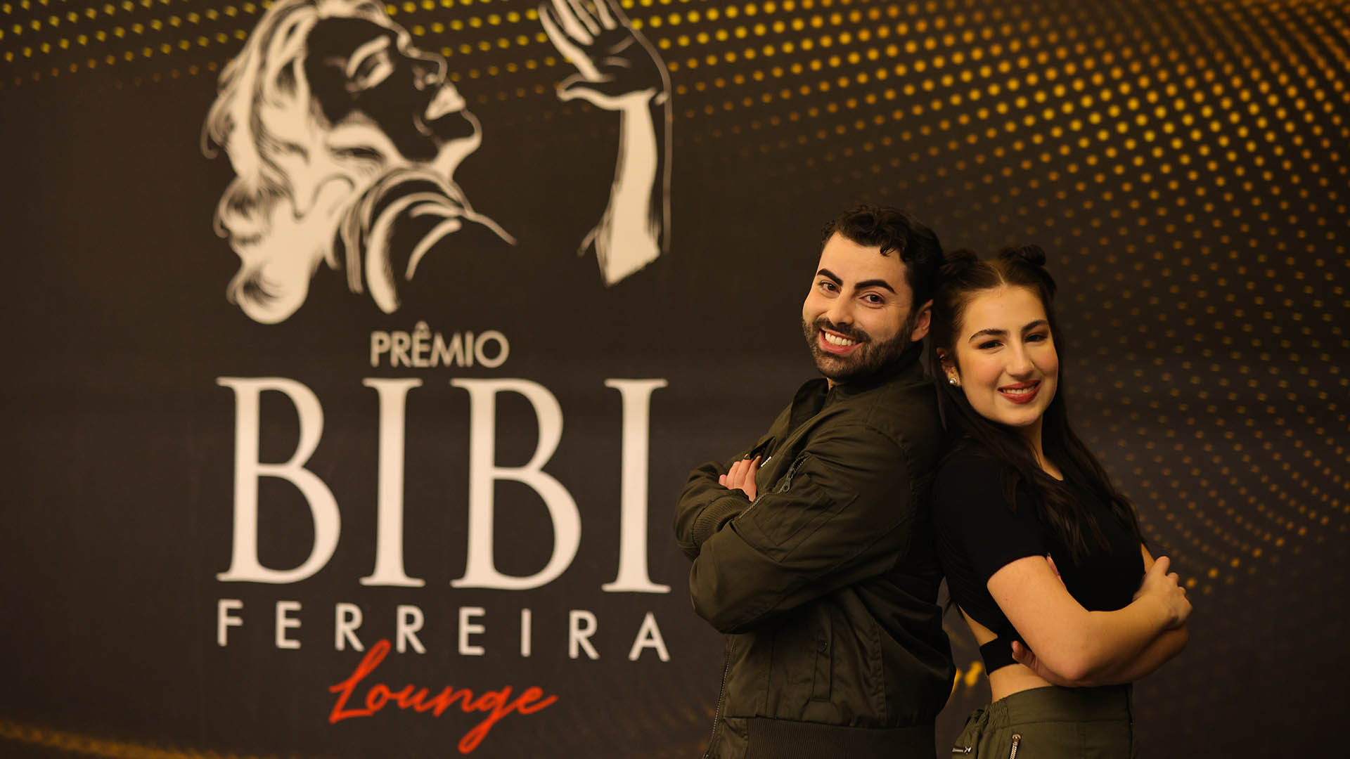 Luisa Bresser vai apresentar a live do Prêmio Bibi Ferreira com Joaquim Araújo