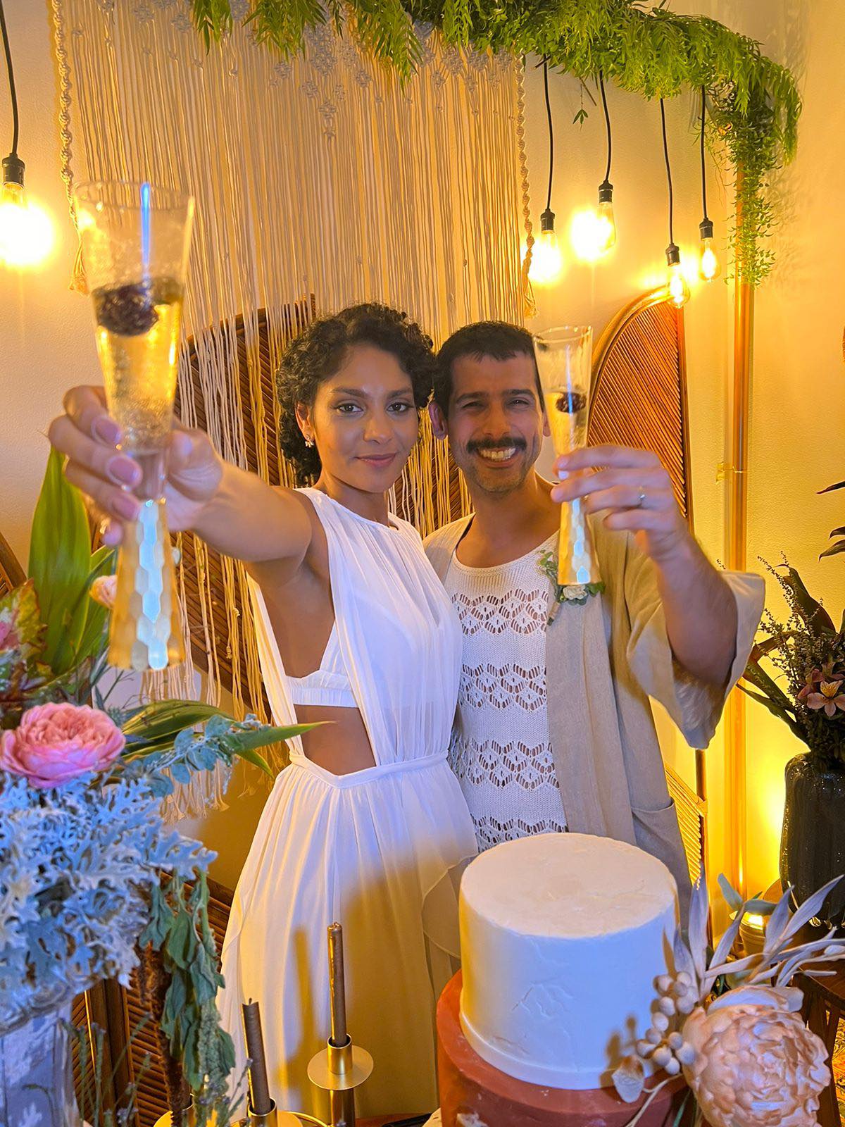Barbara Reis e Raphael Najan se casam em cerimônia íntima no Rio de Janeiro