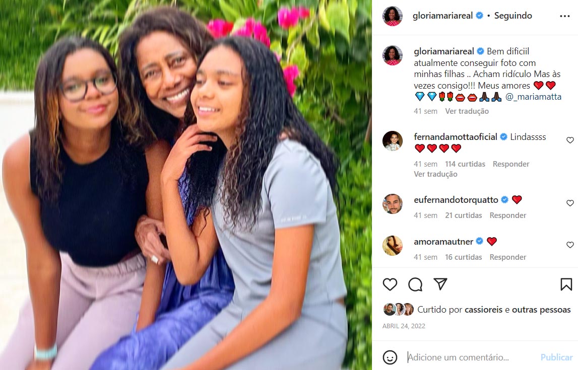 Glória Maria registrou o crescimento das filhas, Maria e Laura, nas redes sociais