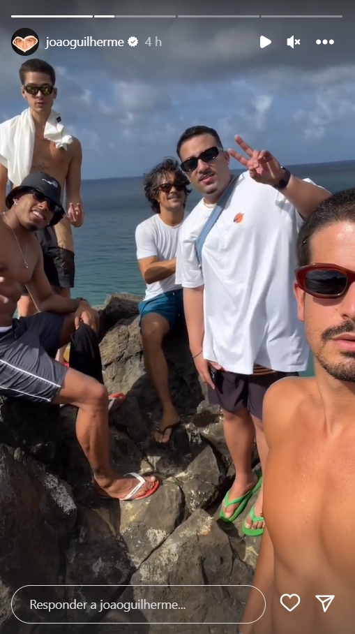 João Guilherme, Paulo André e Enzo Celulari em Fernando de Noronha - Créditos: Reprodução / Instagram