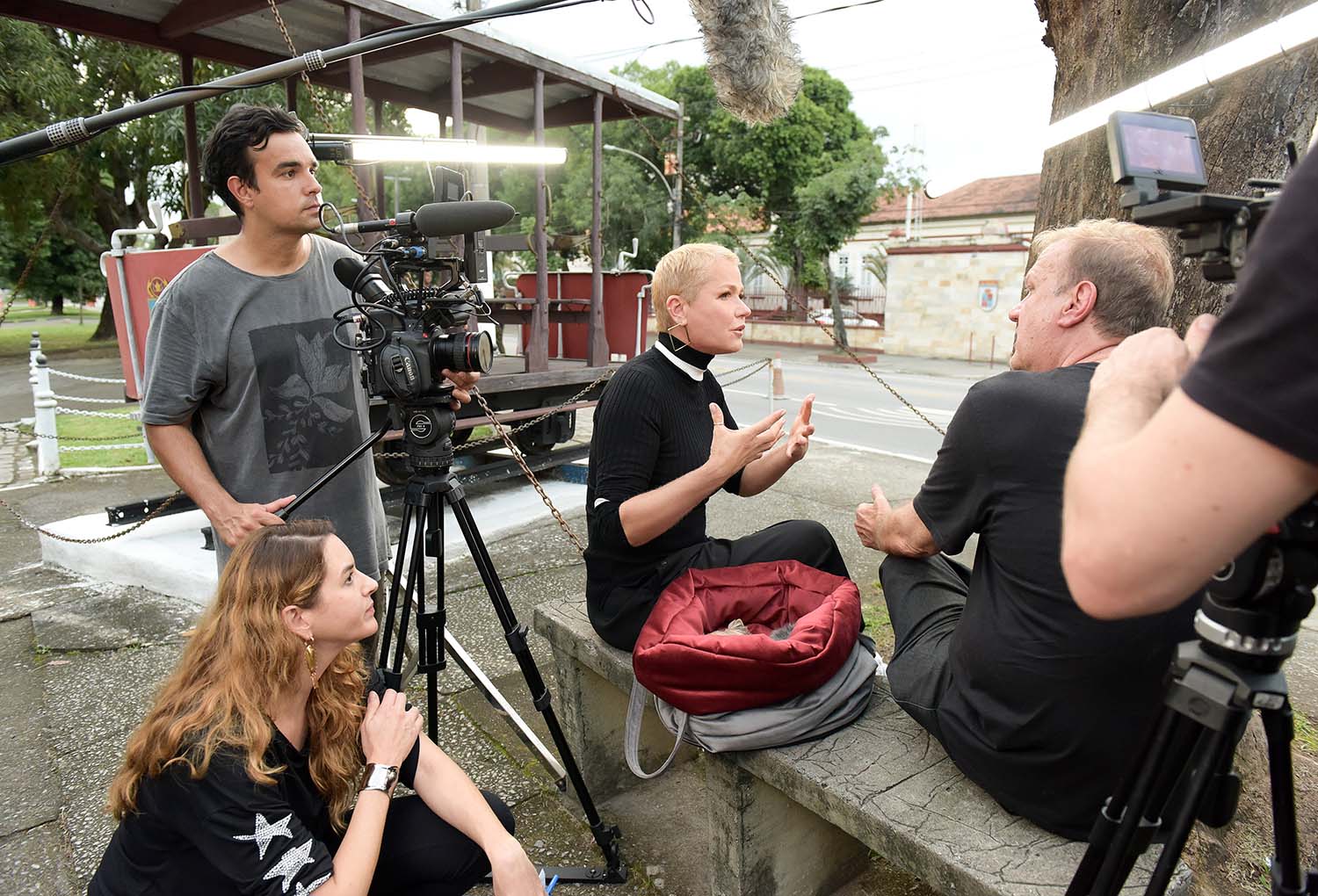 Xuxa Meneghel na gravação do seu documentário para o Globoplay