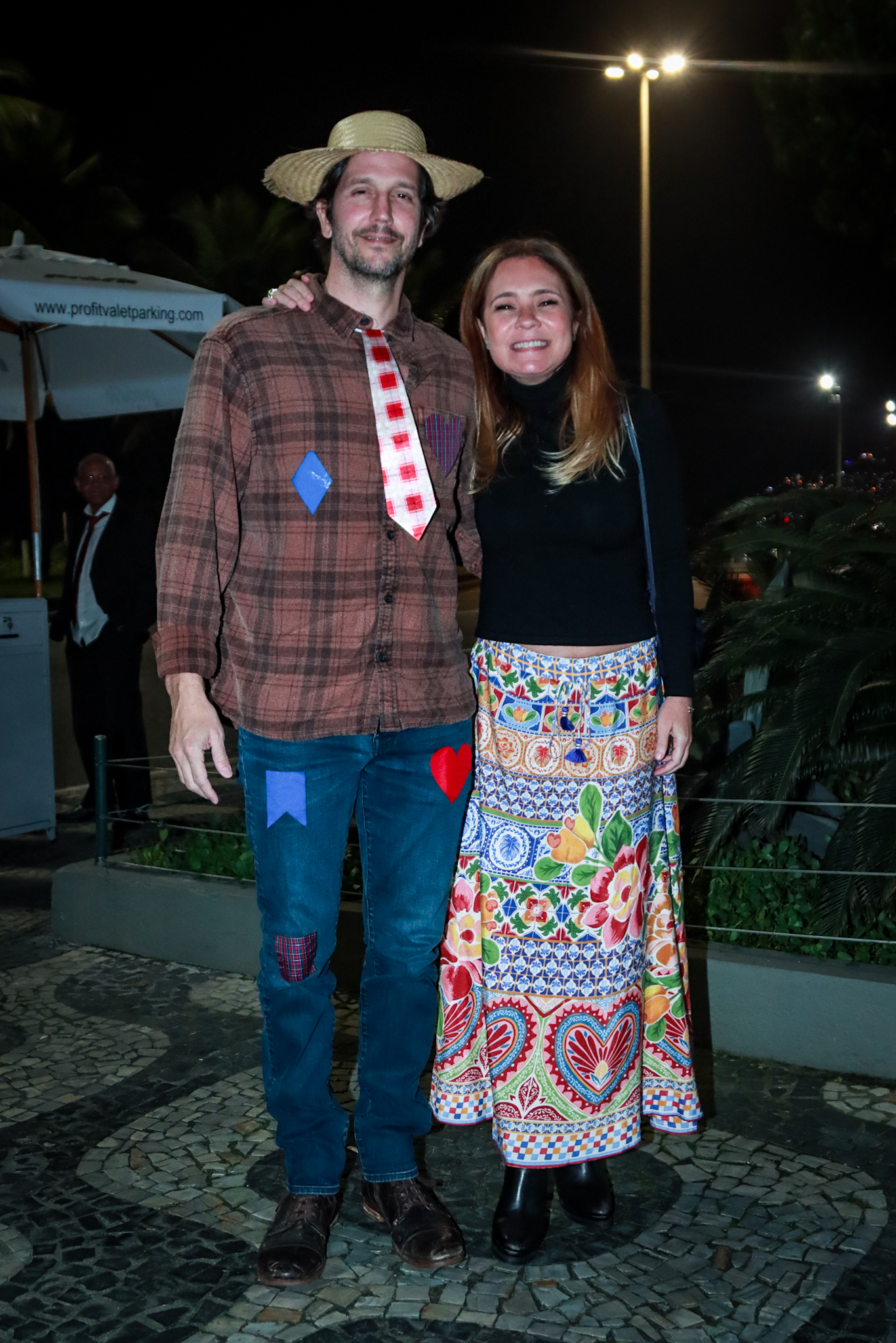 Famosos se divertem em festa junina no Rio de Janeiro