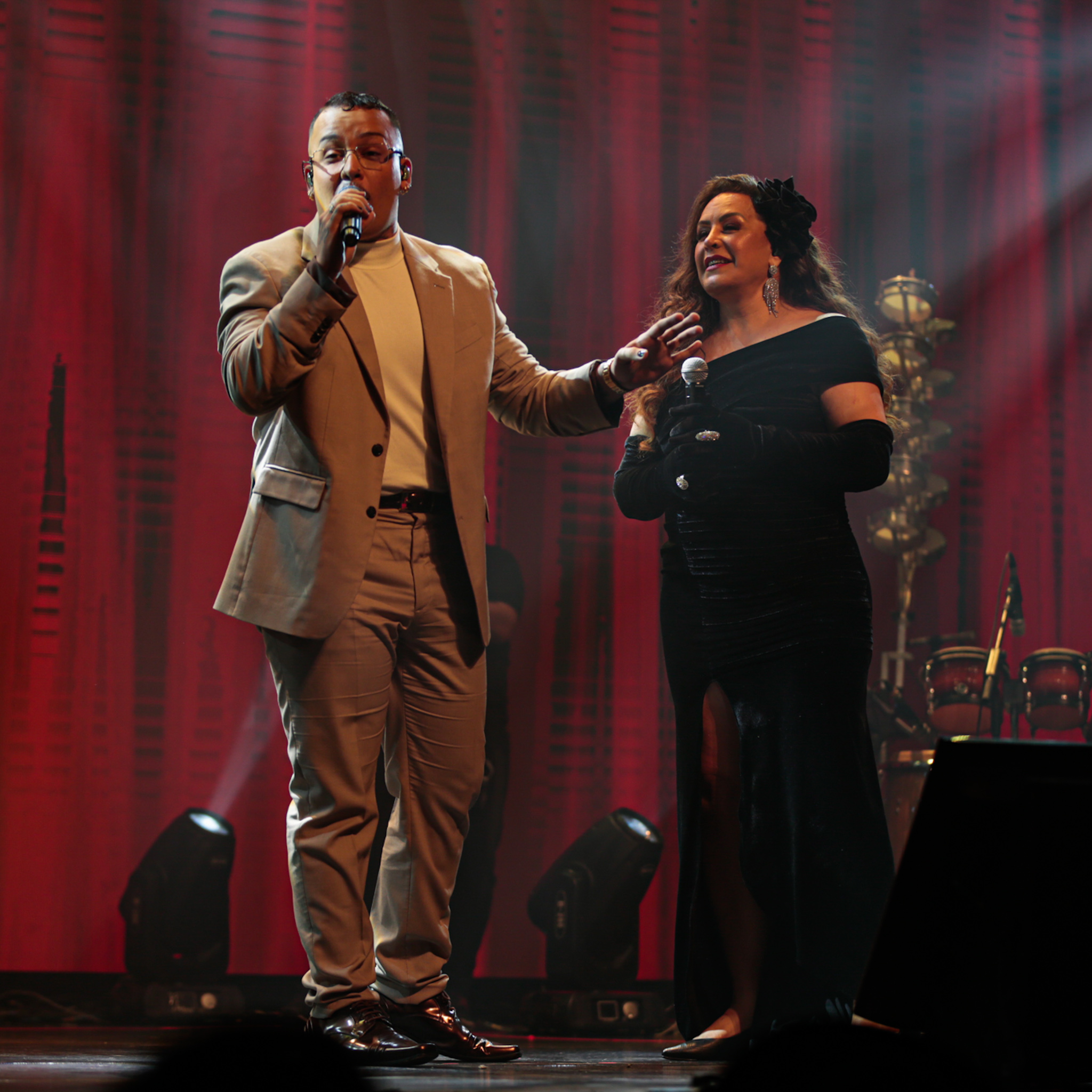 Daniel Garcia, a Gloria Groove, e a mãe, Gina Garcia