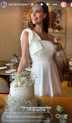 Camila Rodrigues se casa no civil