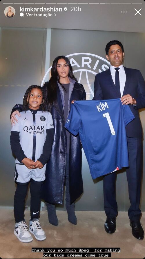 Still in the game, Kim won a shirt of the French team with his name and the number 1