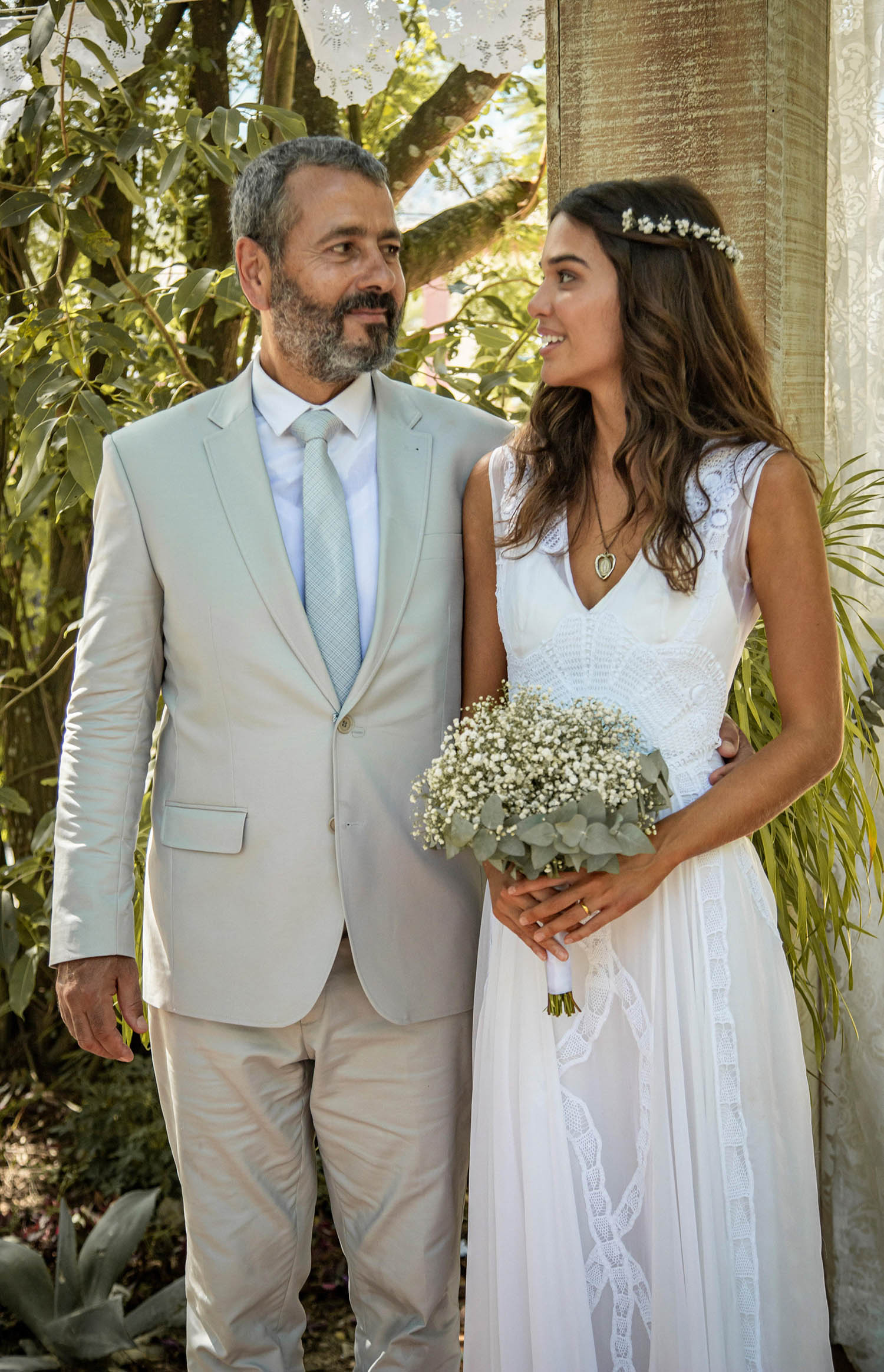 Casamento de Mariana e José Inocêncio na novela Renascer