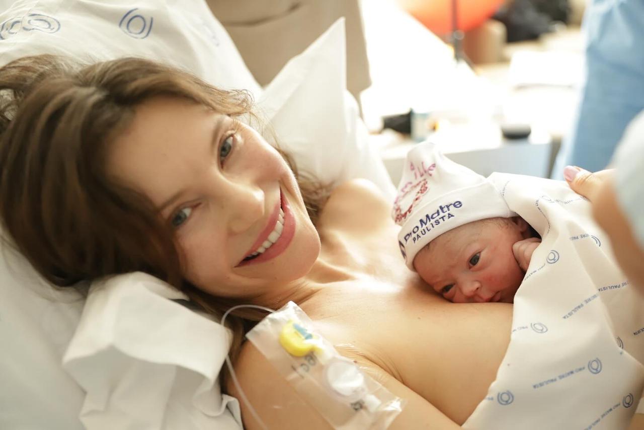 Júlia Pereira dá luz segunda filha e revela que congelou óvulos
