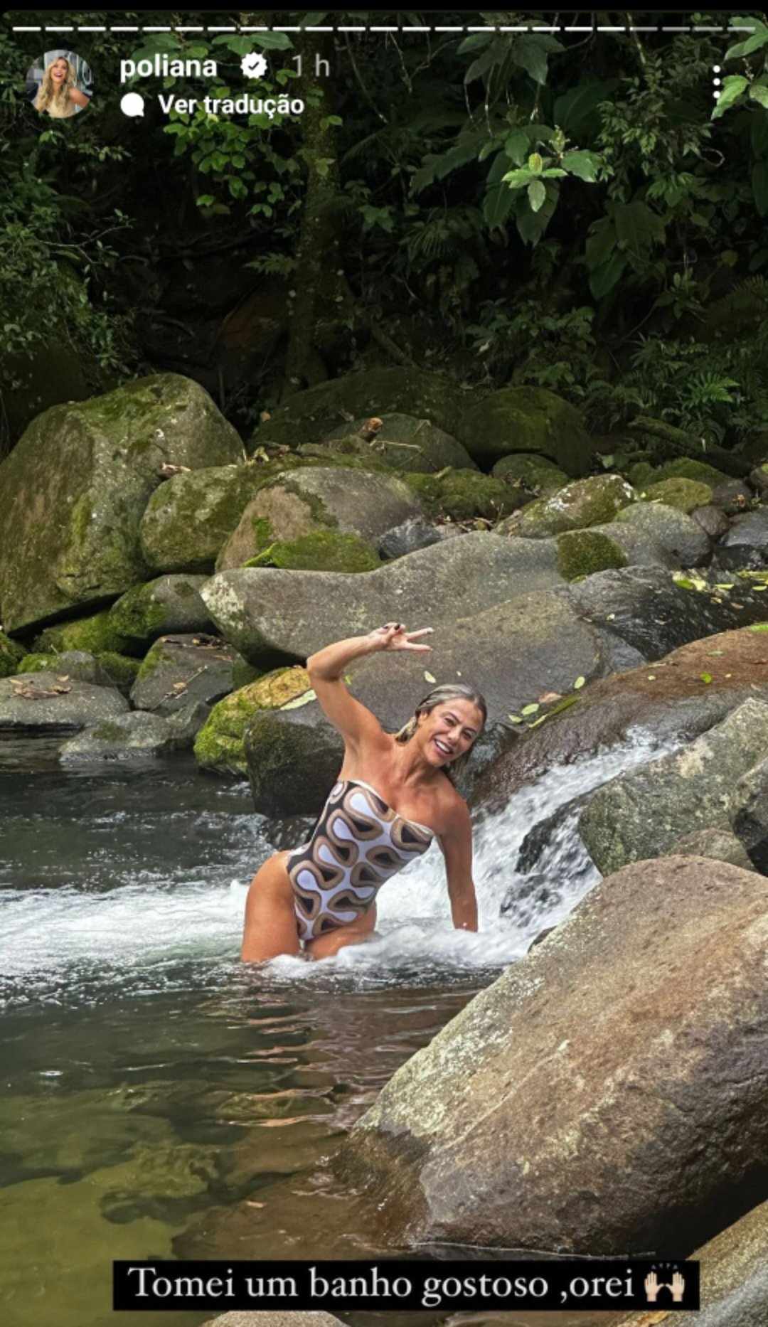 Poliana Rocha na cachoeira