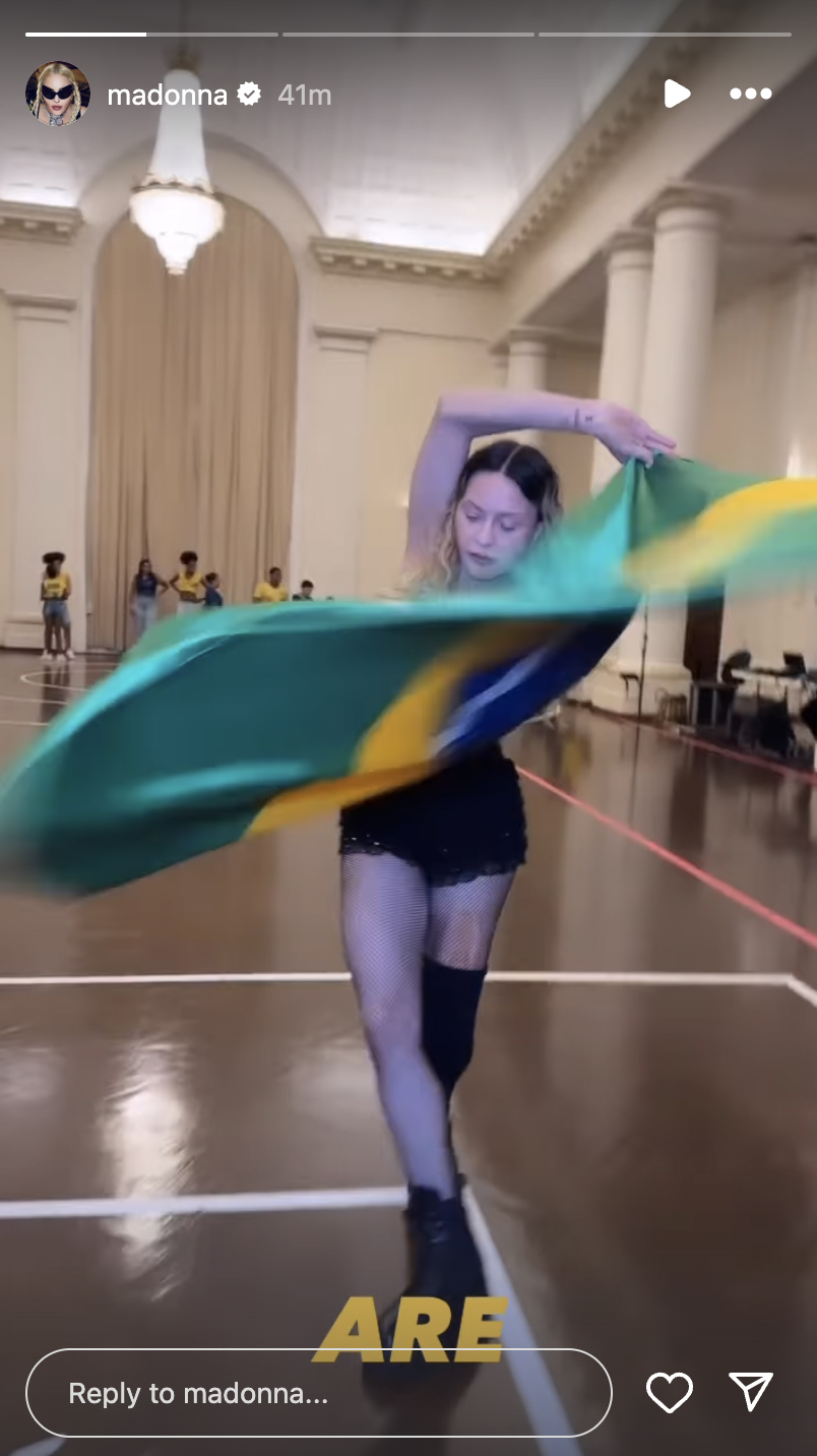 Madonna mostra imagens no Brasil