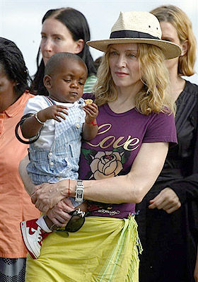 Madonna defende seu filho David...
