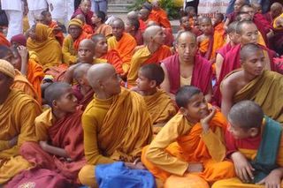 Encontro mundial de monges budistas em Bodhgaya
