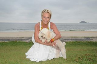 Ana Maria Braga e a poodle Belinha