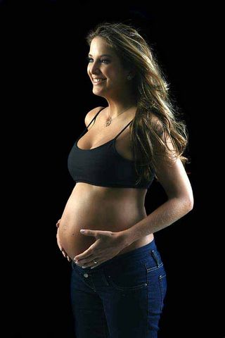 Ticiane Pinheiro grávida de oito meses