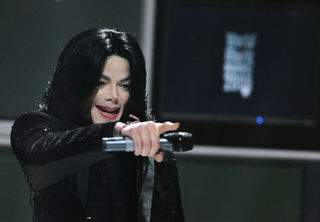 Michael Jackson durante apresentação World Music Awards em 2006