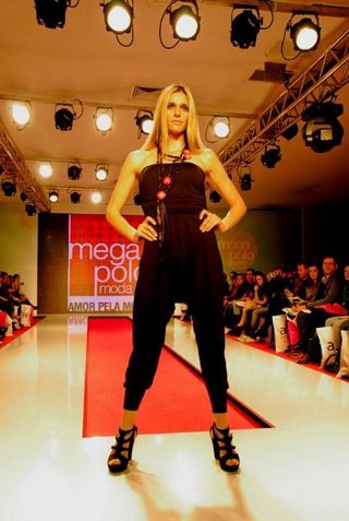 Fernanda Lima abre o Mega Polo Moda